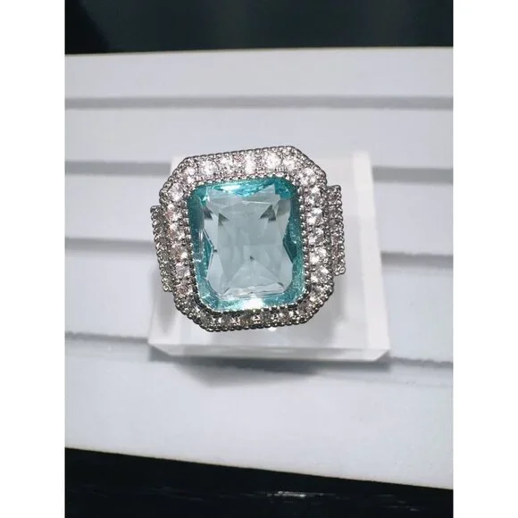 Aquamarine Cubic Zirconia White Crystal Ring Size 7 - Picture 4 of 16